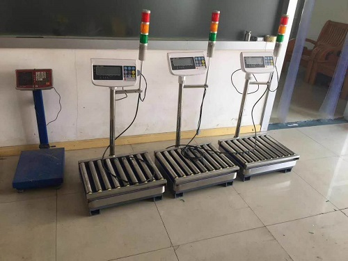 滾輪輸送電子秤（chèng）/滾筒地磅秤尺寸定製