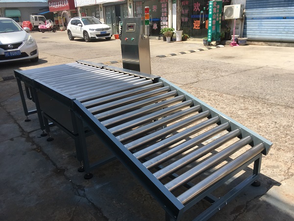 帶斜（xié）坡動（dòng）力滾筒電子秤 滾軸電子秤