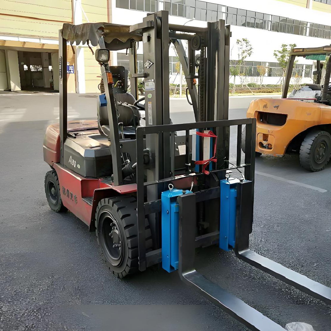 燃油叉車加（jiā）裝（zhuāng）稱重係（xì）統 叉車加裝電子秤